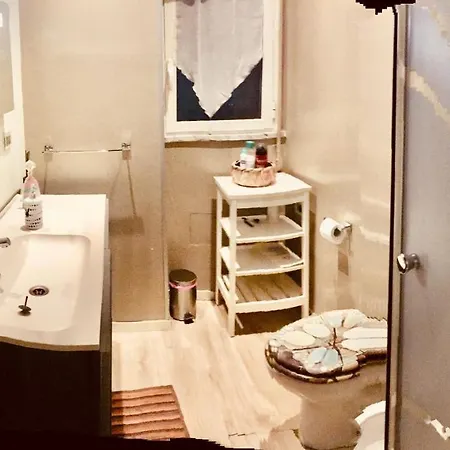 Apartament Metro A Modern *
