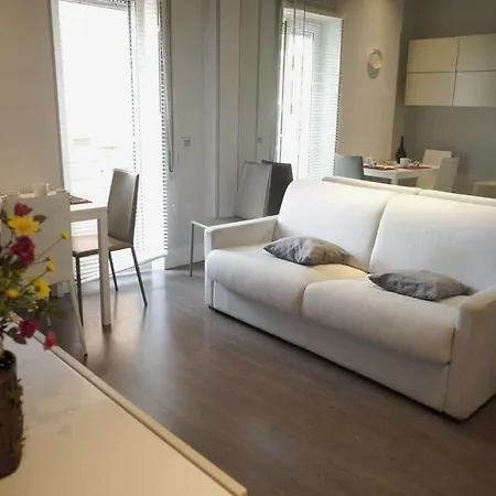 Metro A Modern Apartament Rzym