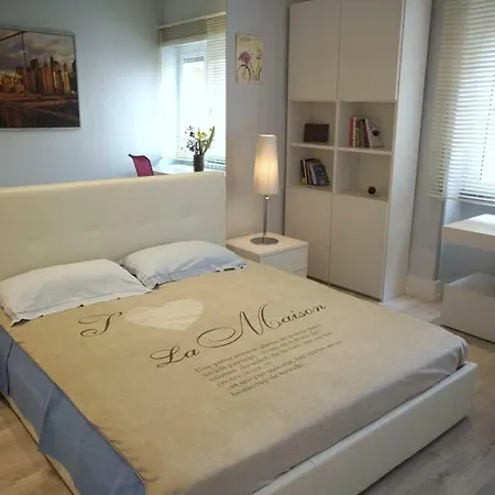 Apartament Metro A Modern *